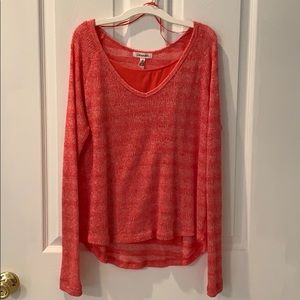 Light long sleeve sweater